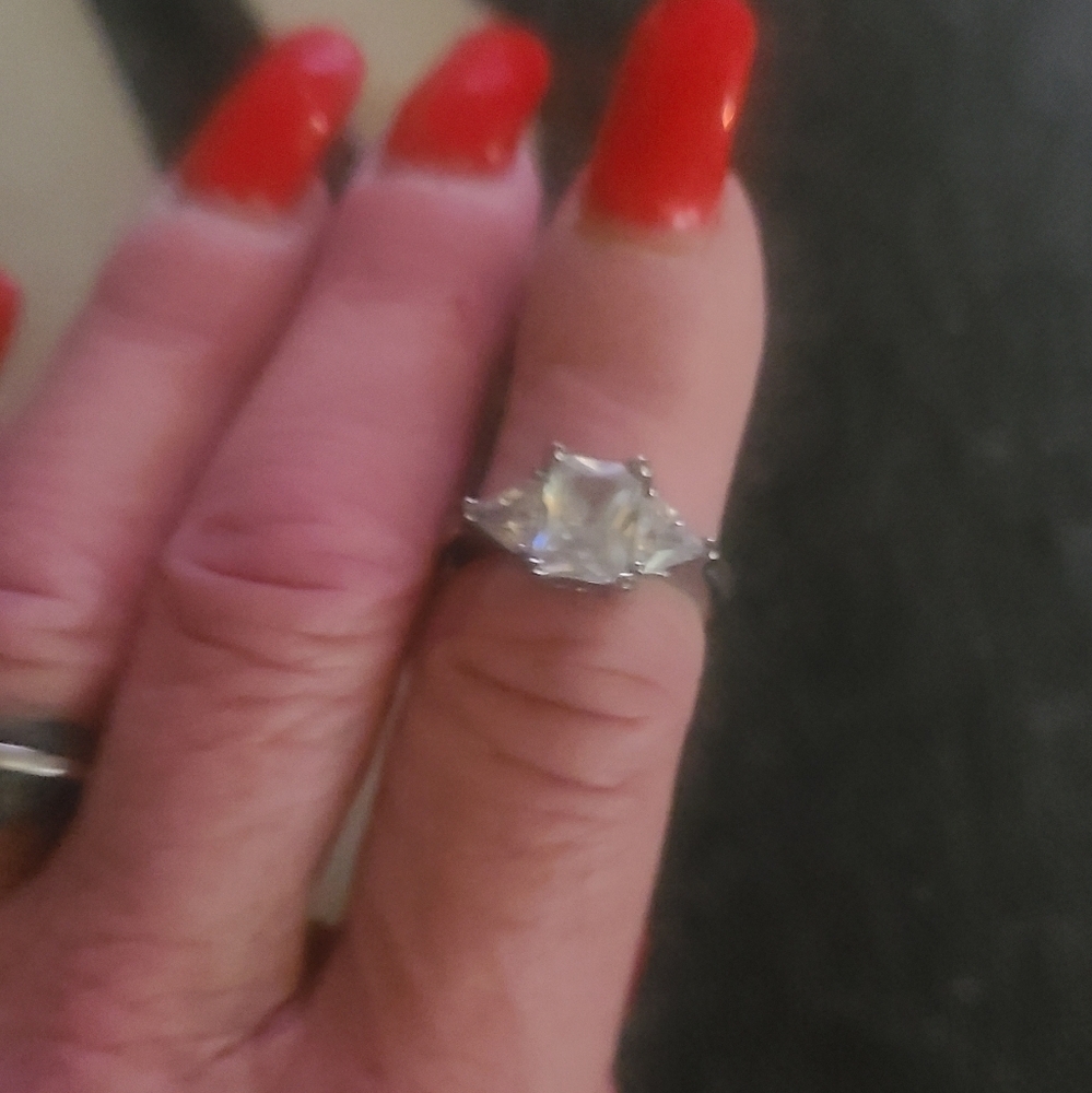 🔴 3 for 20 COSTUME RING - Picture 2 of 3